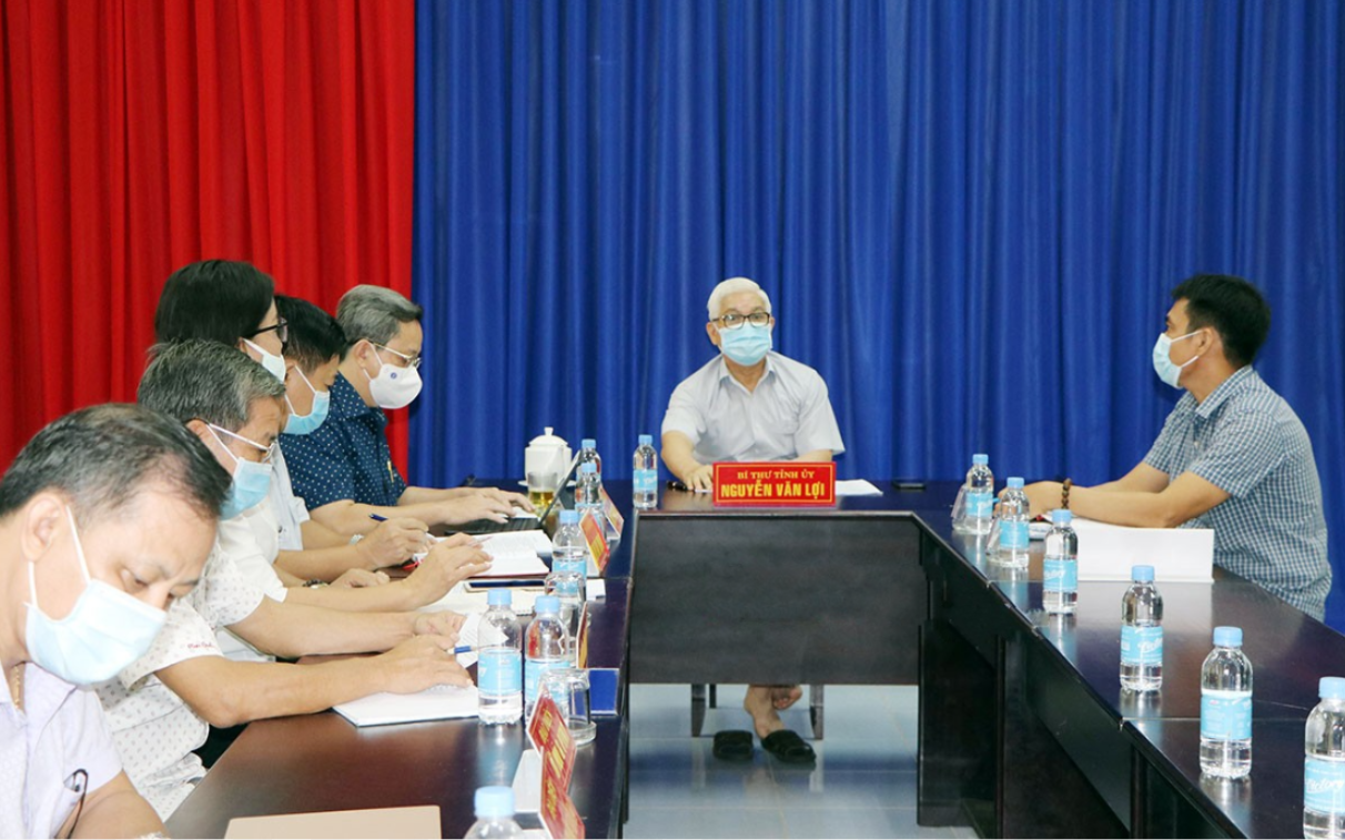 Bi thu tiep cong dan
