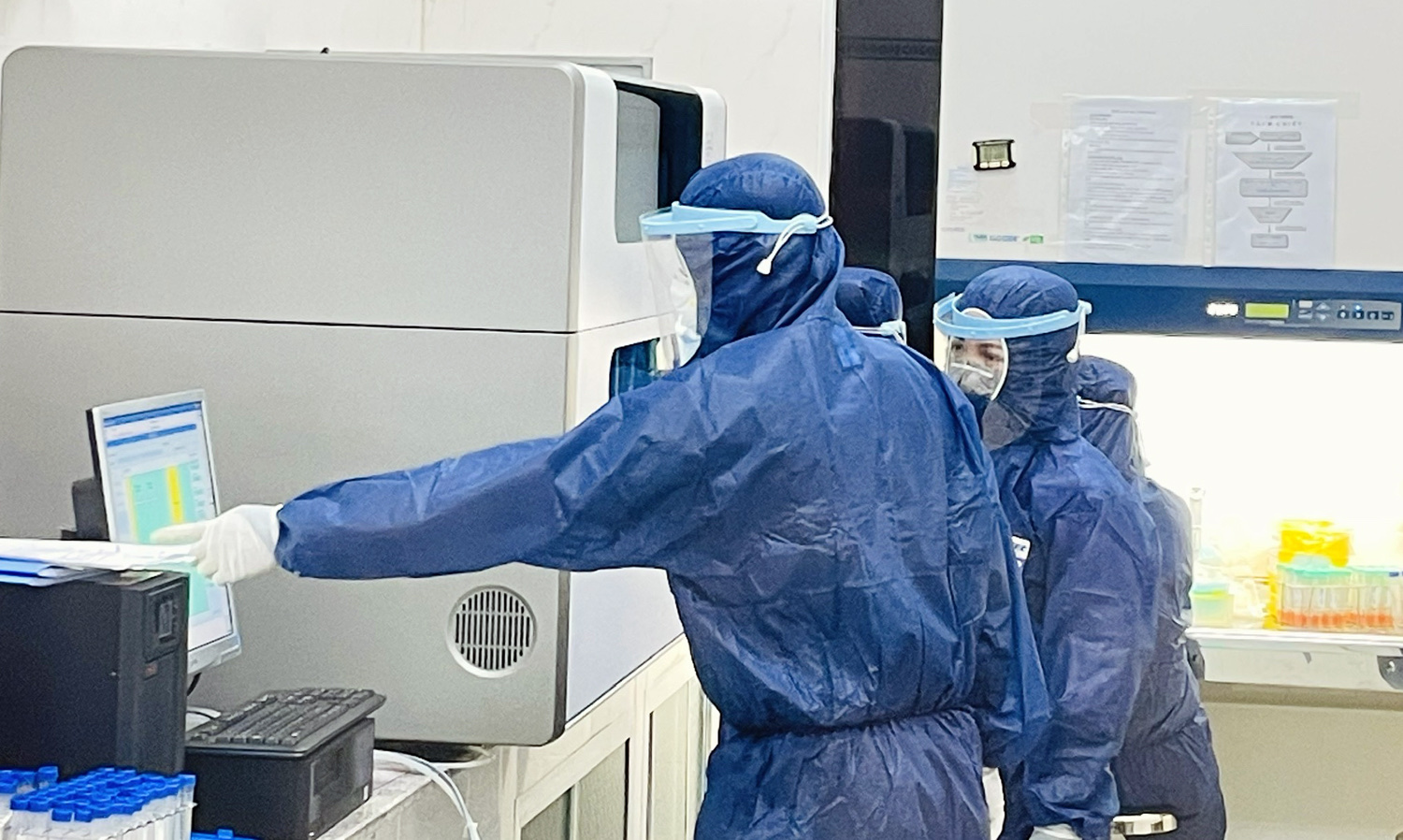 z2607350897712_895222d451f7e703f0342427c85ec673.jpg