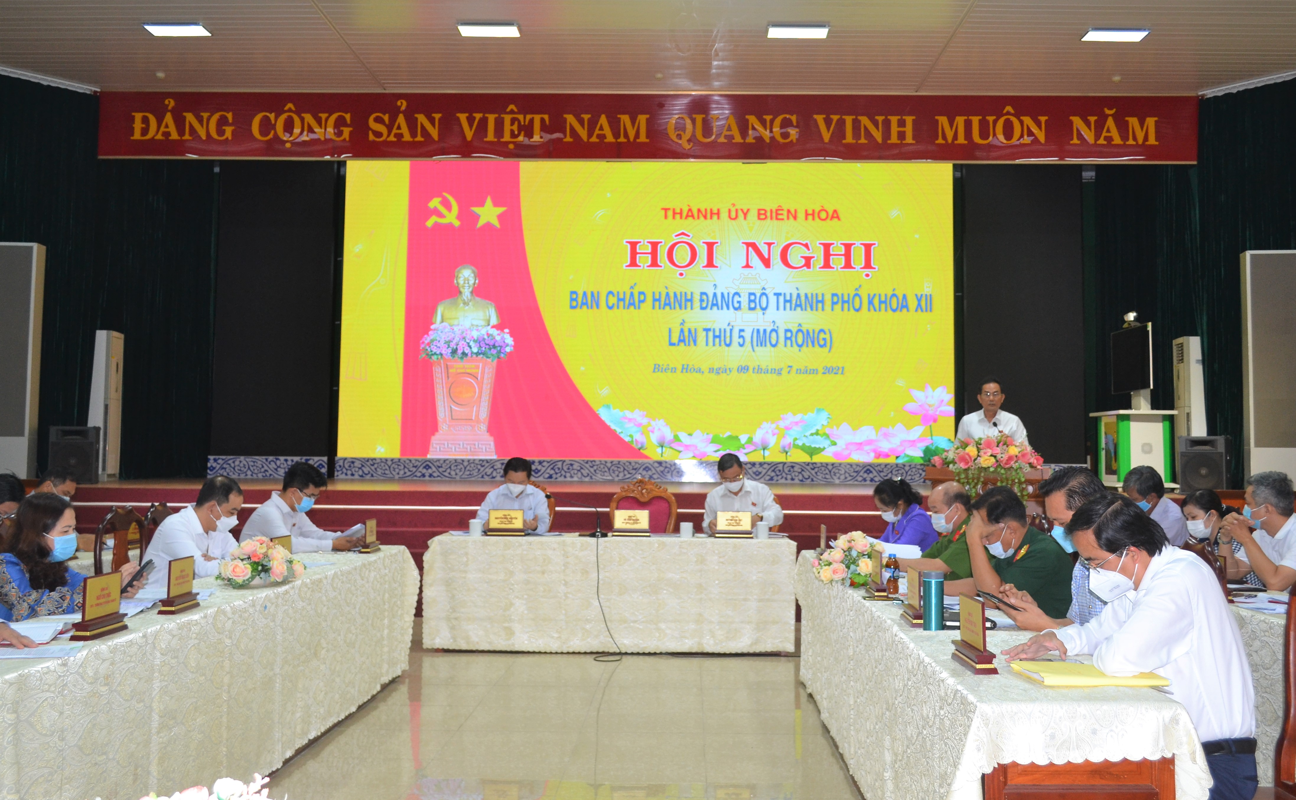 DSC_2418BH.jpg