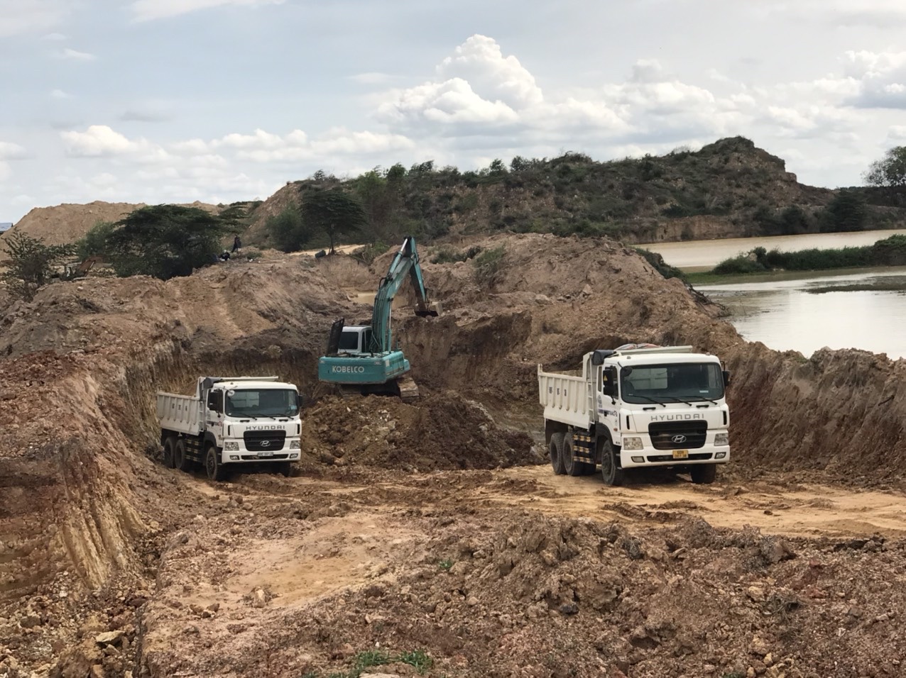 10.8 Xử phạt hơn 2,7 tỷ đồng vì khai thác khoáng sản trái phép.jpg