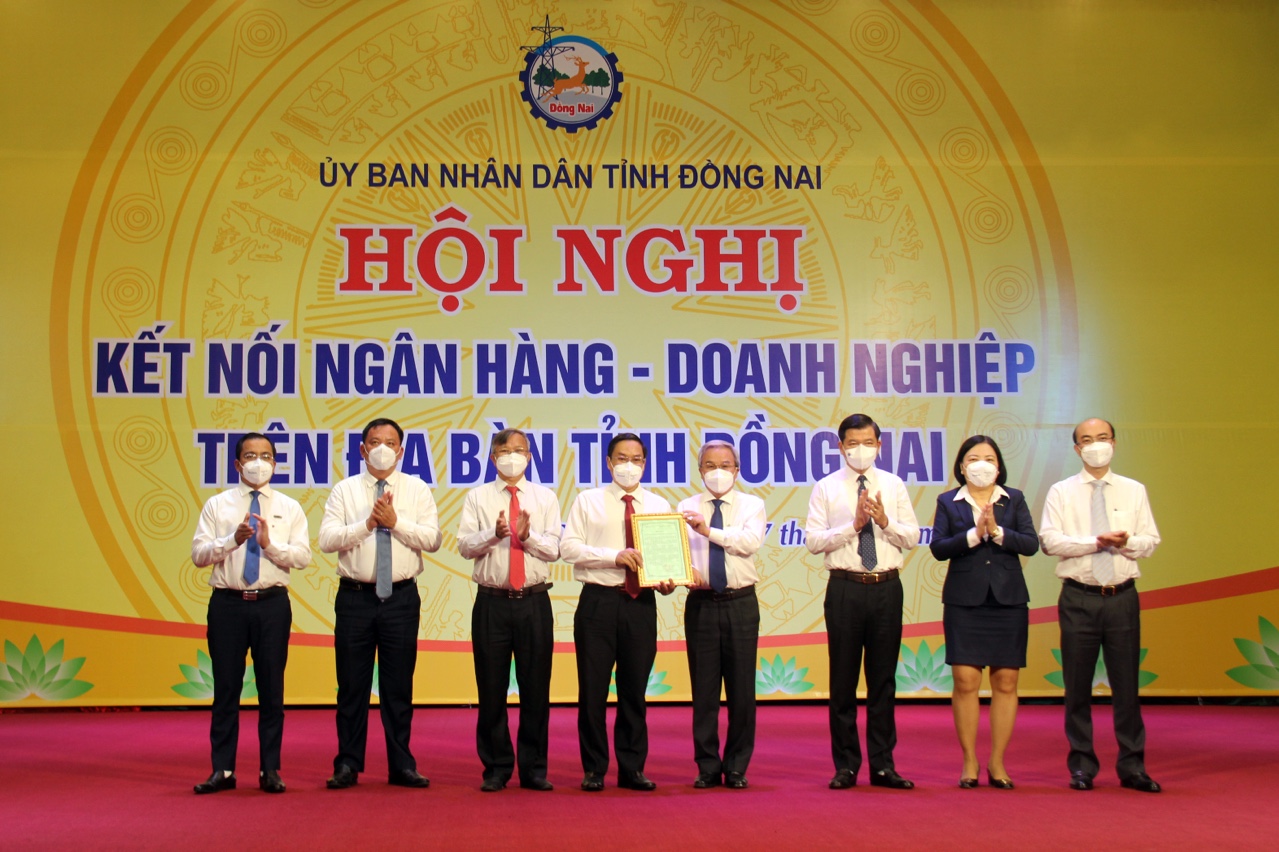 4-29-10-2021-nam.jpg
