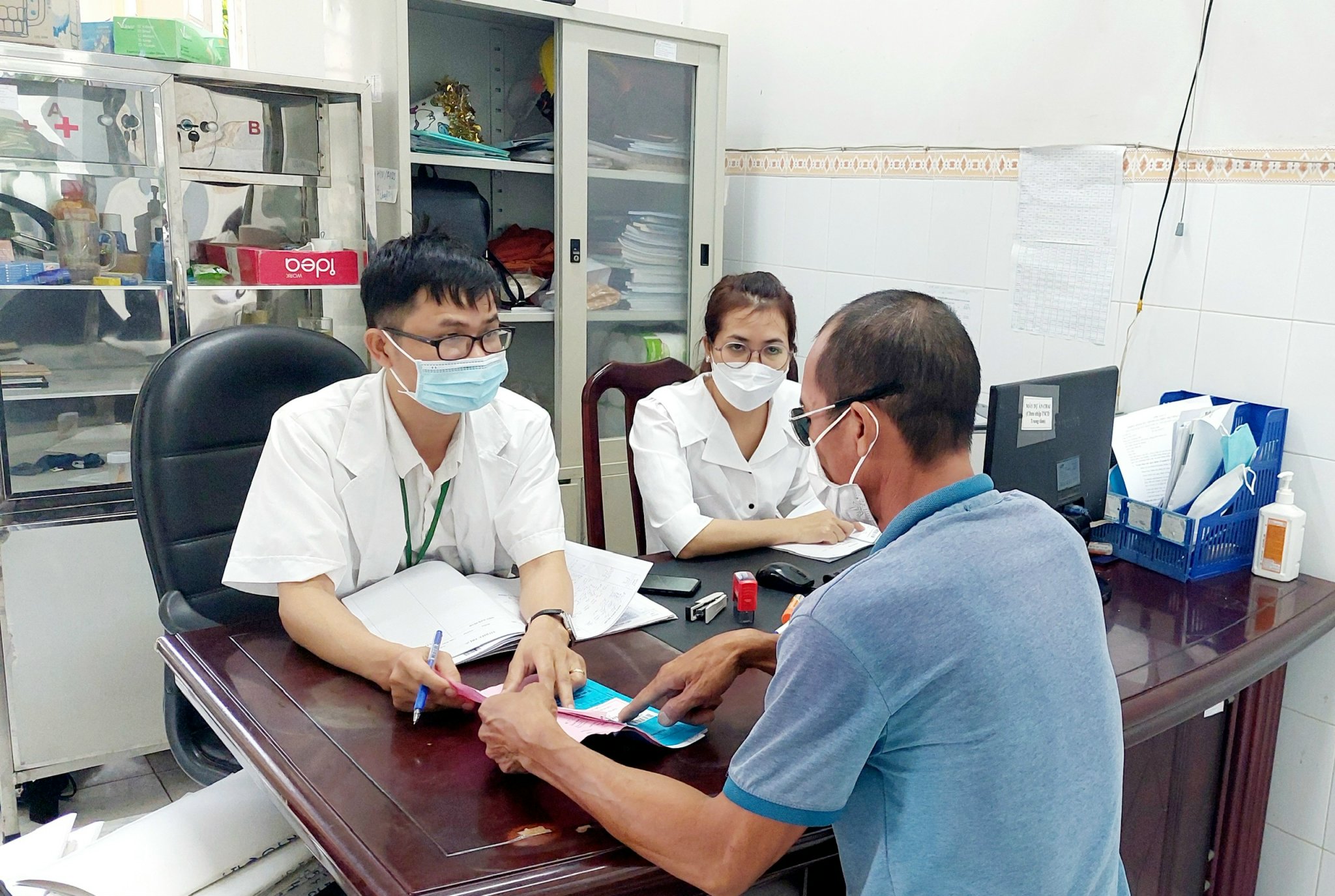 pv hiv 13-4.jpg