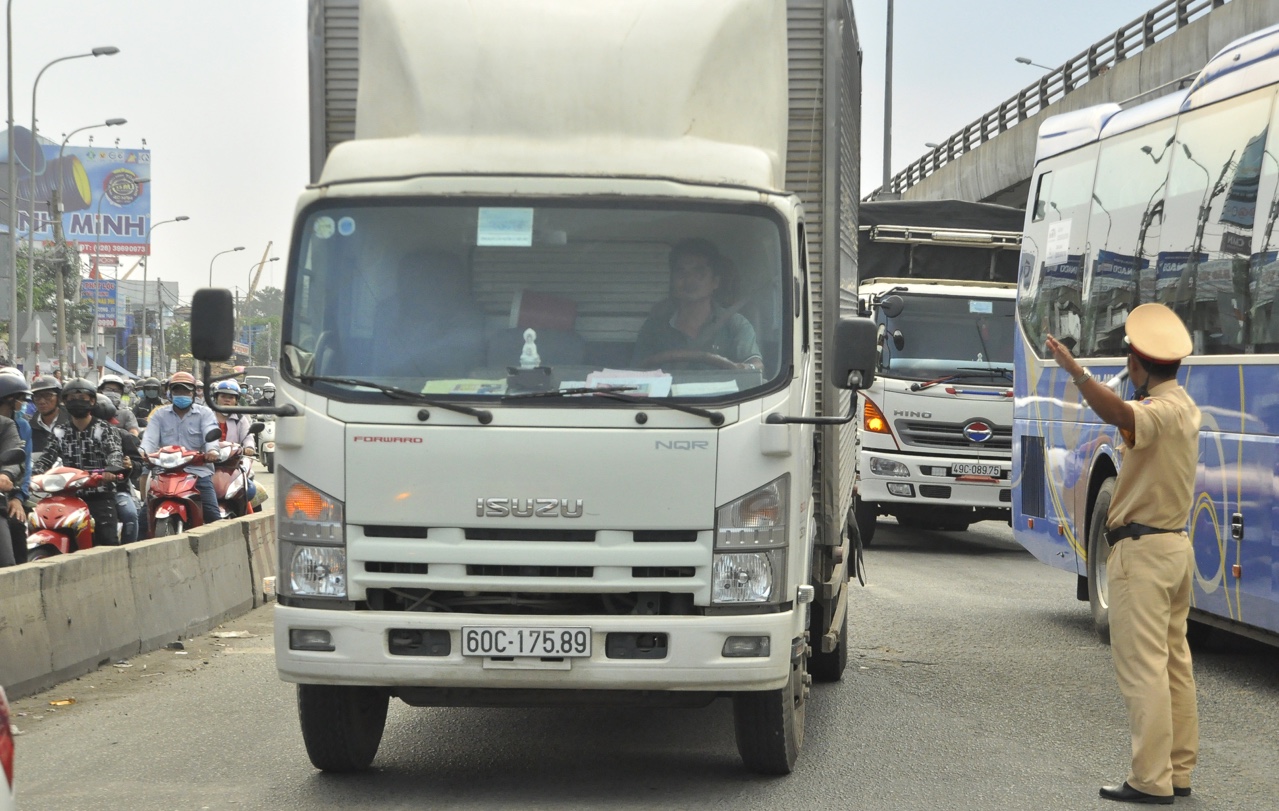 19-4 Nâng cao ý thức khi tham gia giao thông.jpg