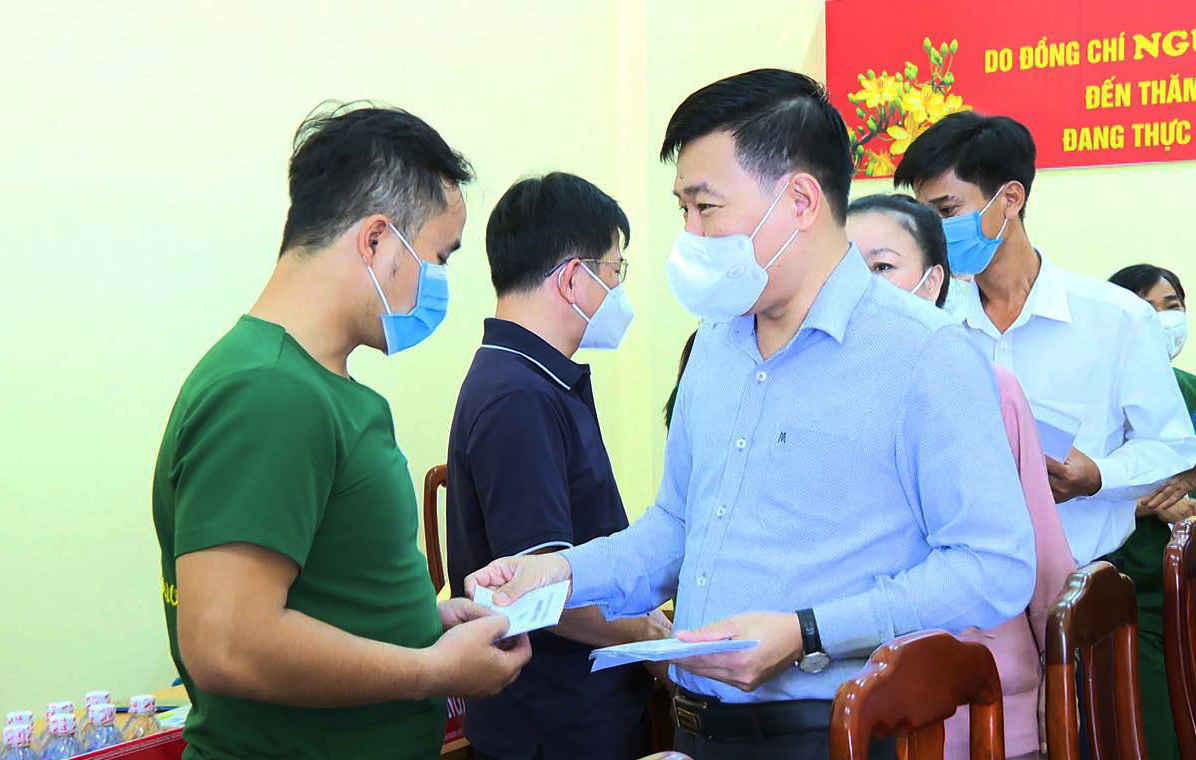 Bi thu Tinh uy NMC 2