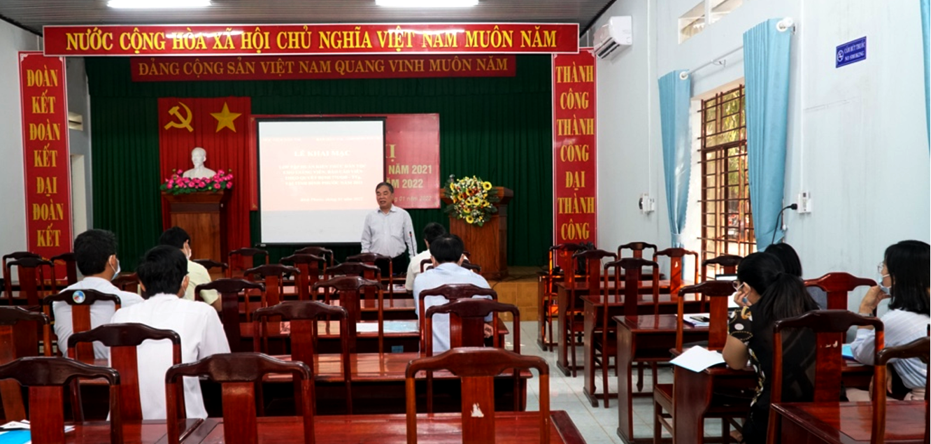 tap huan kien thuc giang day
