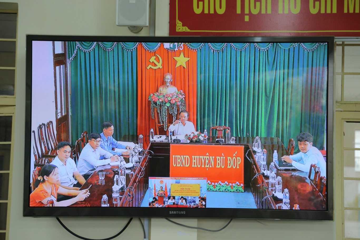 phát biêu điểm cầu