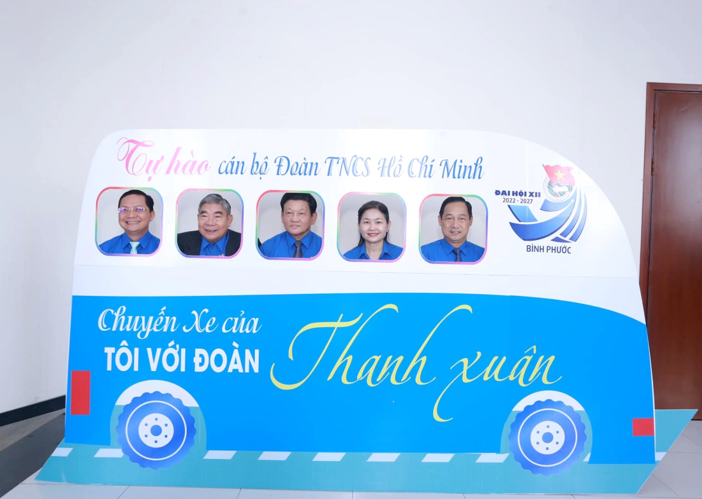 cuu can bo Doan