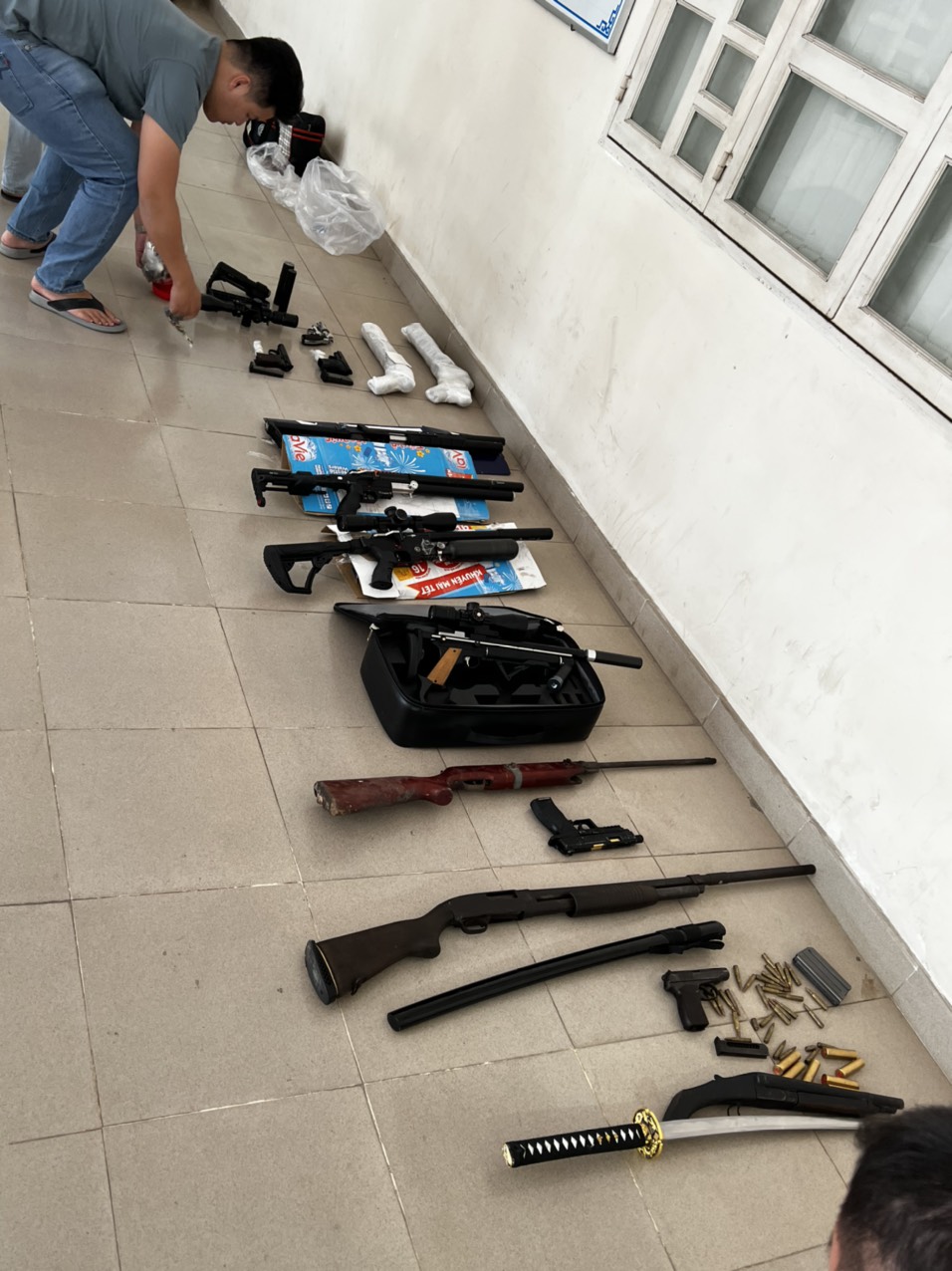 31-3 Triệt phá băng nhóm chuyên mua bán vũ khí quân dụng.jpg