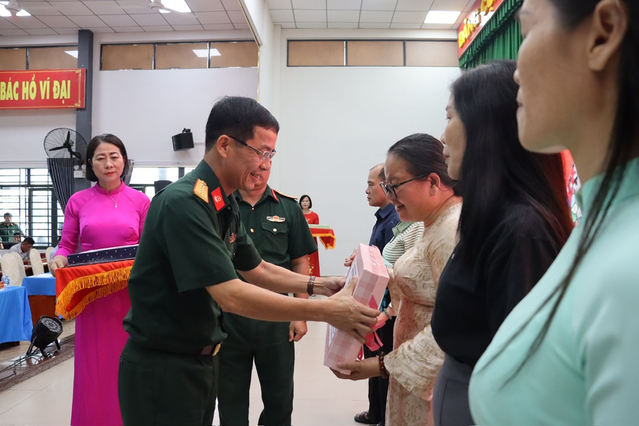 43fc75eca42a02745b3b.jpg