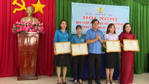 khen thuong1