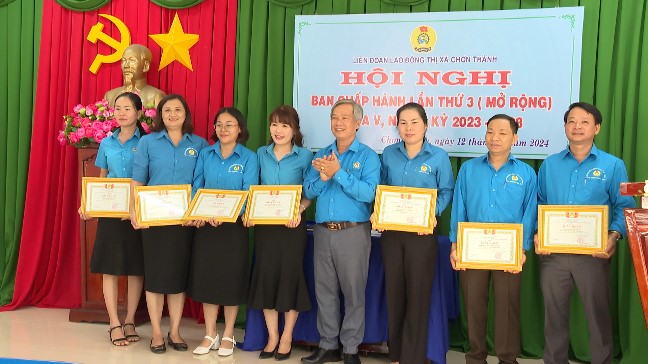 khen thuong2