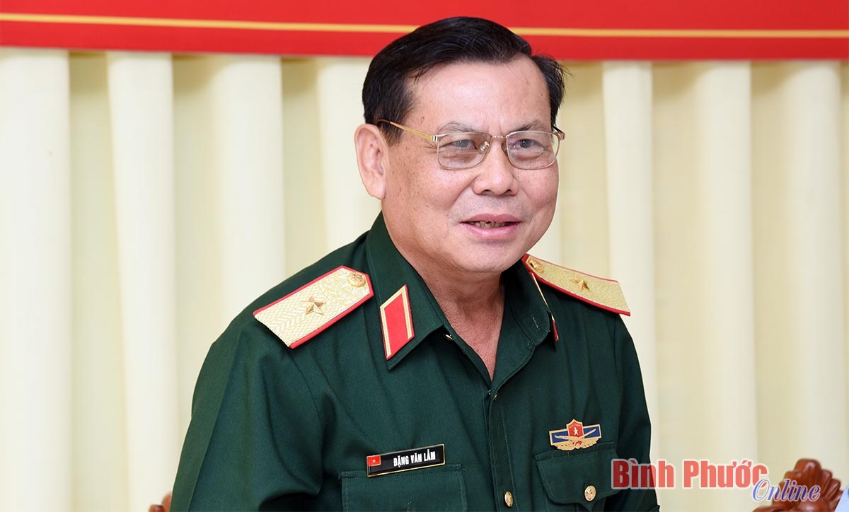 2 thieu tuong dang van lam uy vien ban thuong vu dang uy quan khu pho tu lenh quan khu 7 phat bieu chi dao tai hoi nghi 13414712062024