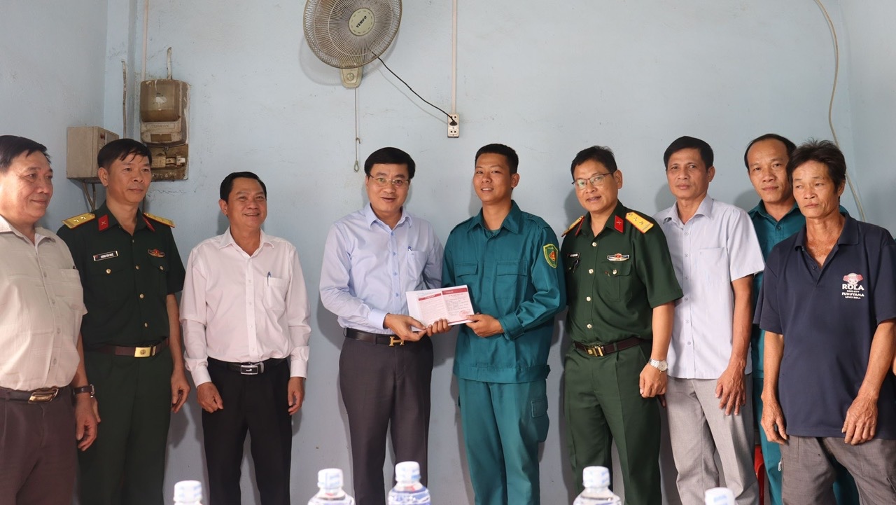 tinh2.jpg