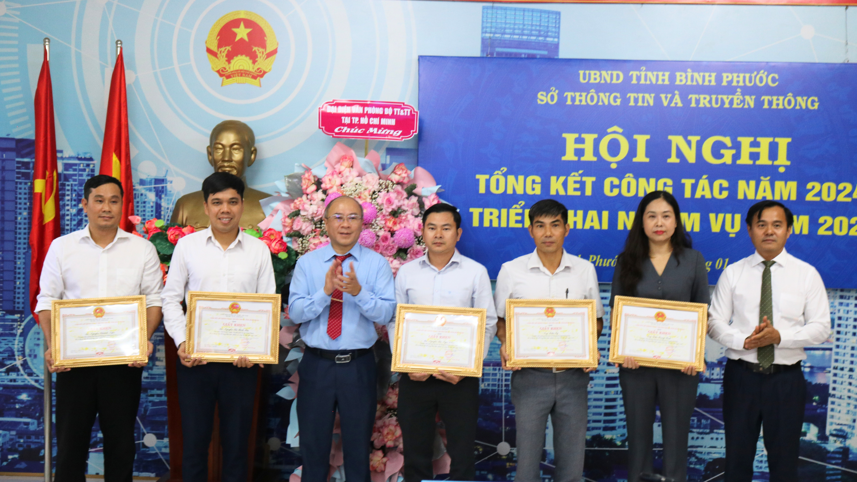 Thiết kế chưa có tên (33)