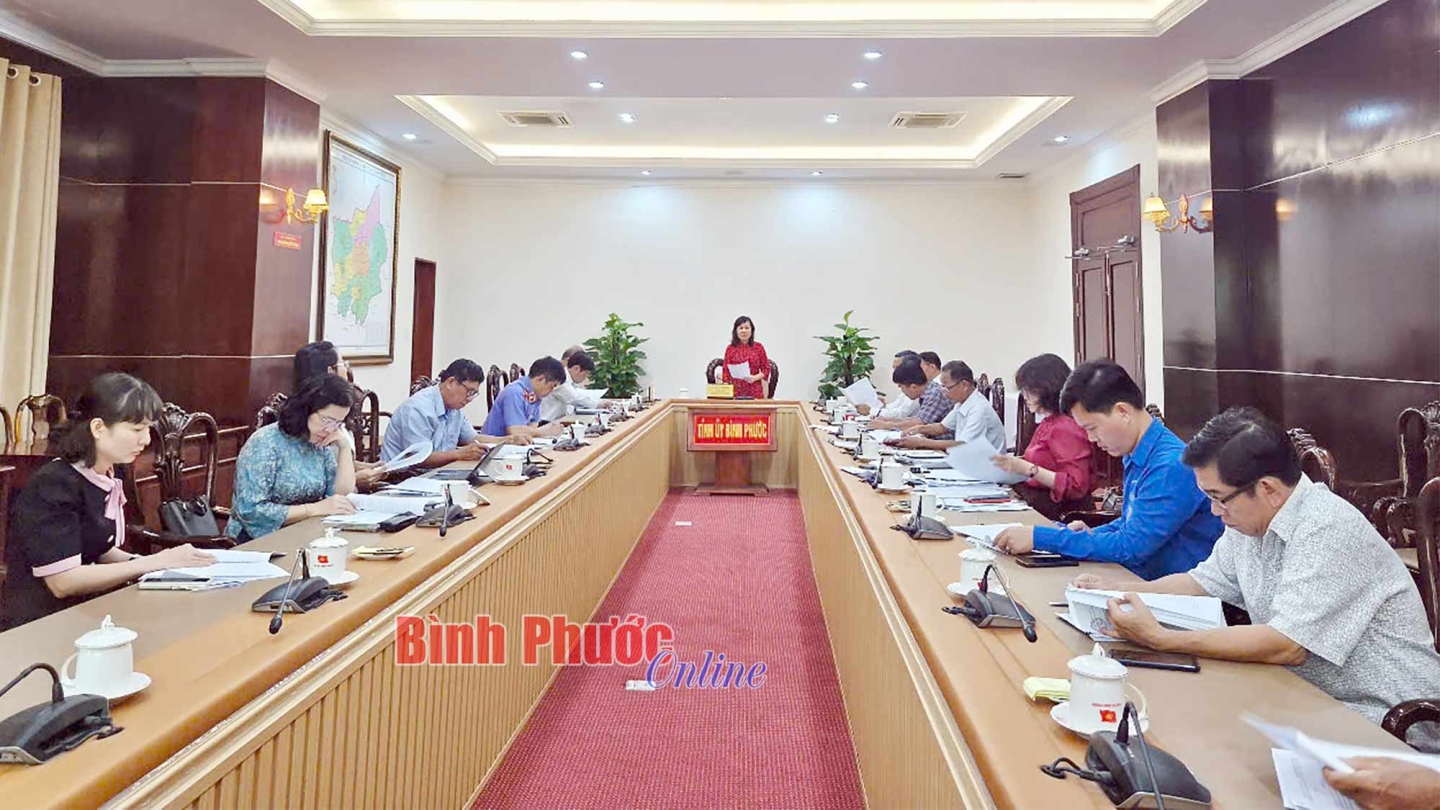 hop dang uy cac co quan khoi dang 1 19172103032025