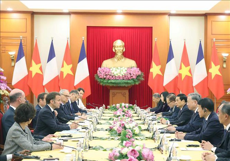 tong thong phap a 1748266296221 17482662963142047410154