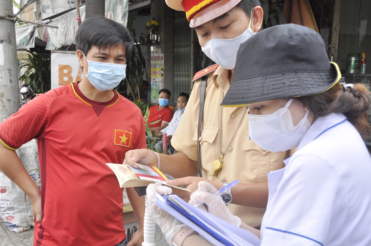 2.1-13-2-22-tan an toan giao thong.jpg