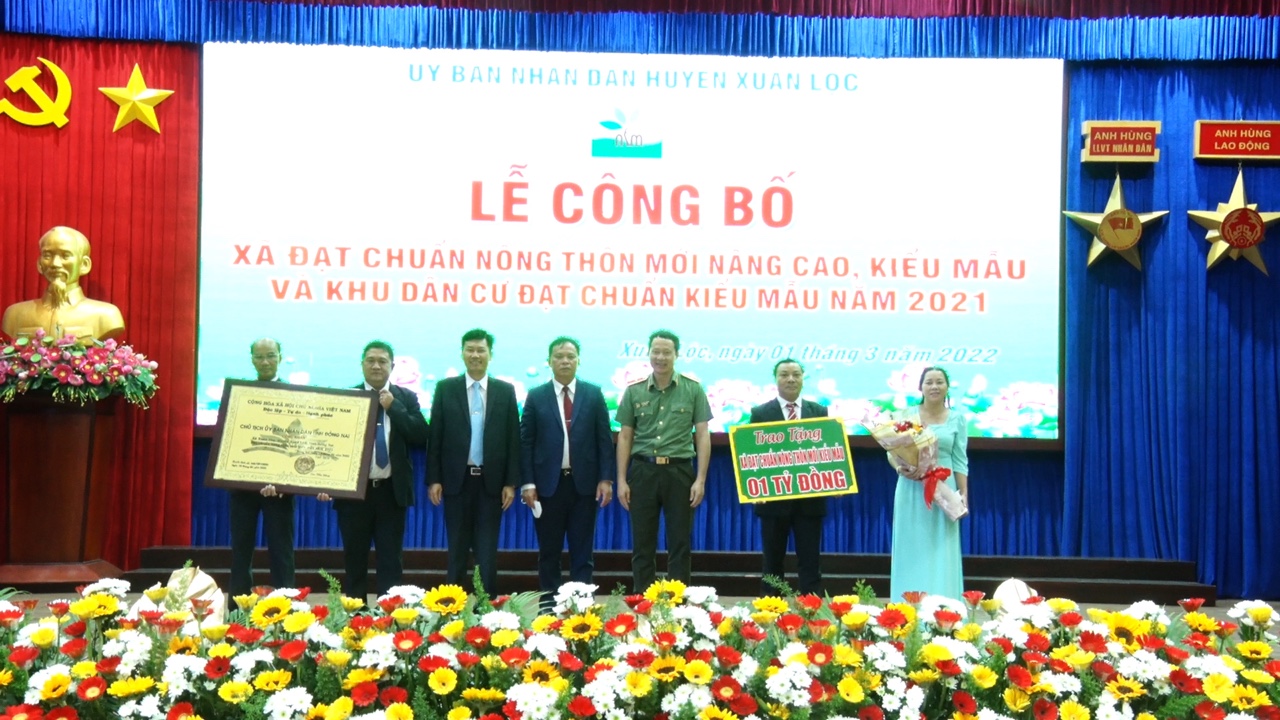 9.3-Xuân Lộc phấn đấu về đích nông thôn mới kiểu mẫu.jpg