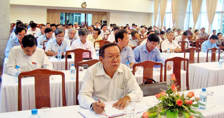 hop ban chap hanh dang bo tinh - dai bieu hoi nghi.jpg