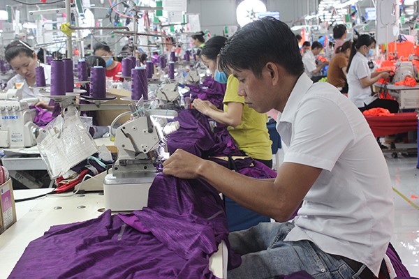 NM-160419-Nearly4BillinUSDInvestedInIndustry.jpg