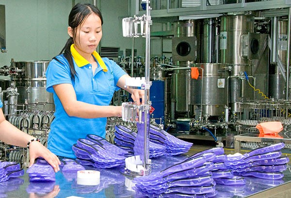NM-050619-SouthKoreaStillTopInvestor.jpg