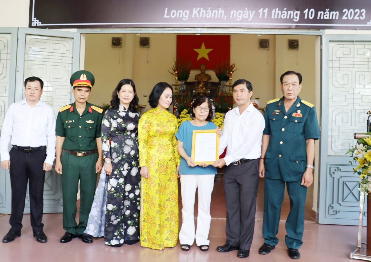 d4cc8d7a1b66cc389577.jpg