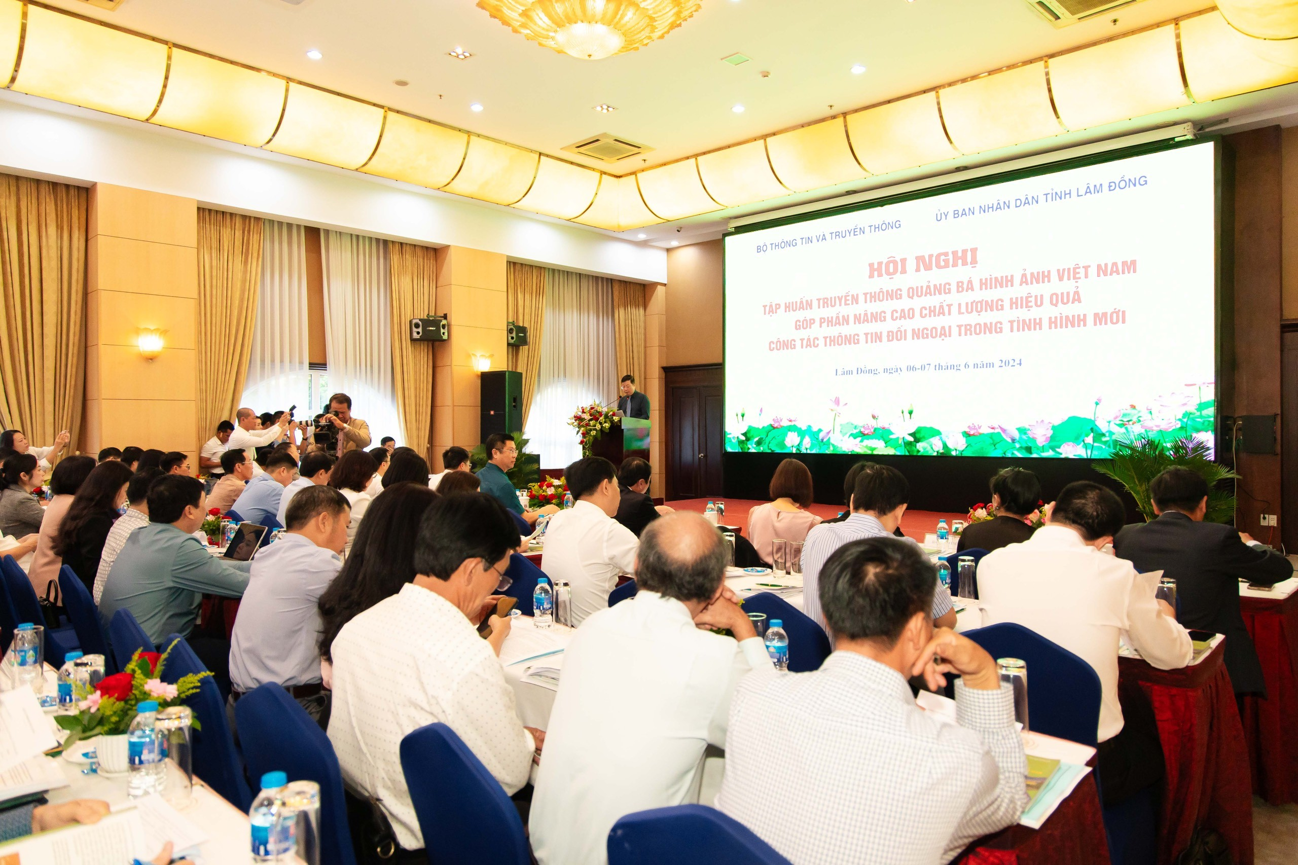 Quảng bá hình ảnh Việt Nam, nâng cao chất lượng, hiệu quả thông tin đối ngoại