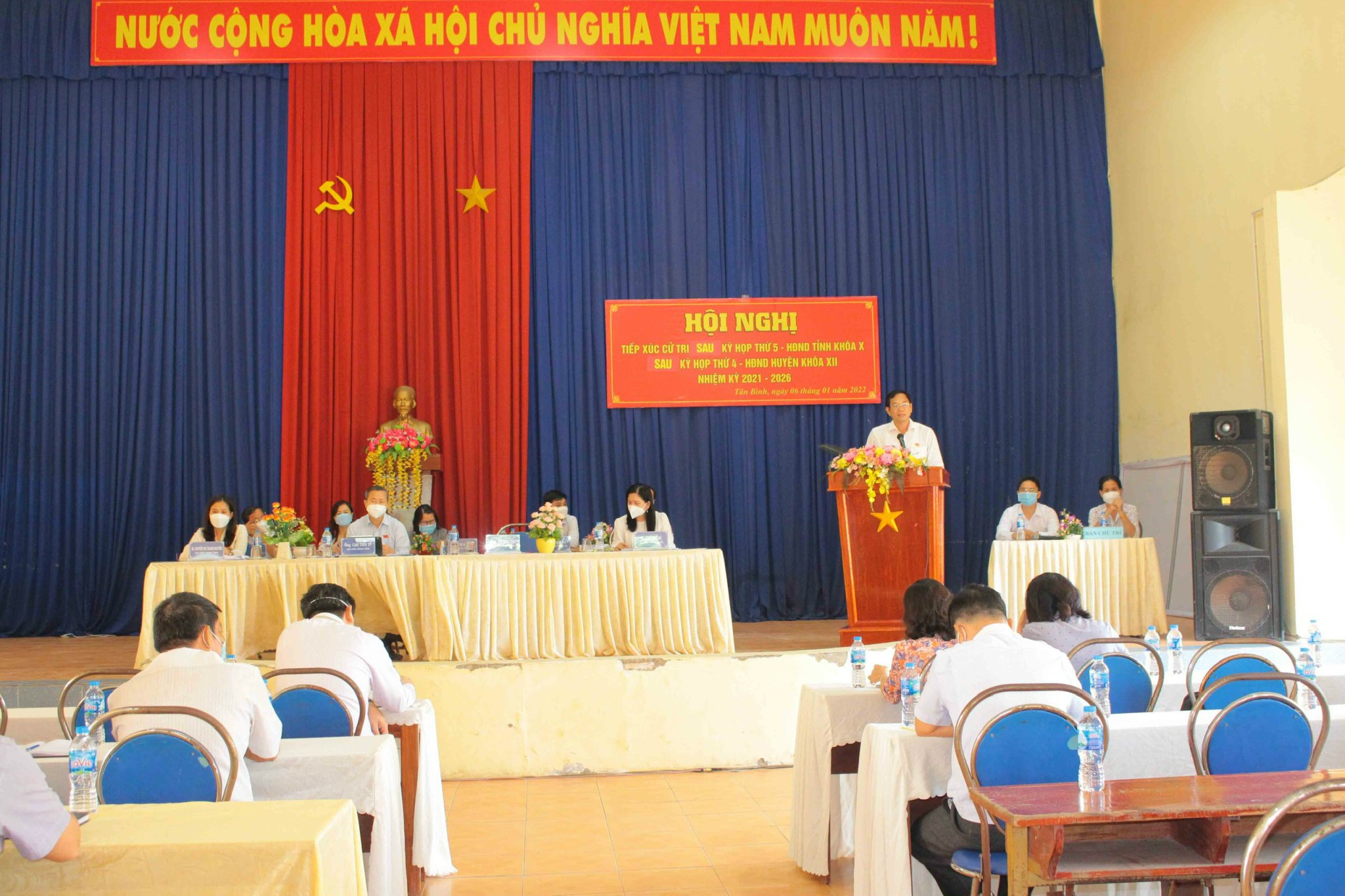 hinh 100122.18.jpg