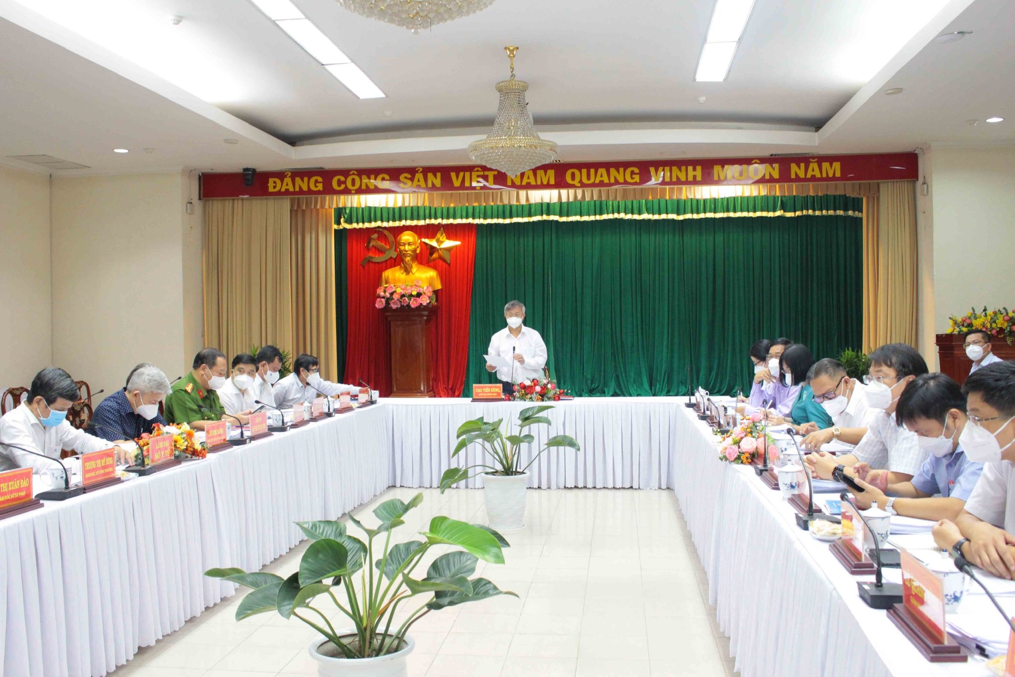 hinh 010422.7.jpg