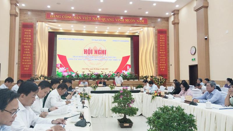 hinh 071123.3.jpg