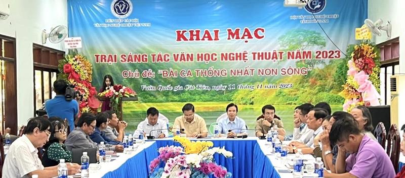 hinh 101123.2.jpg
