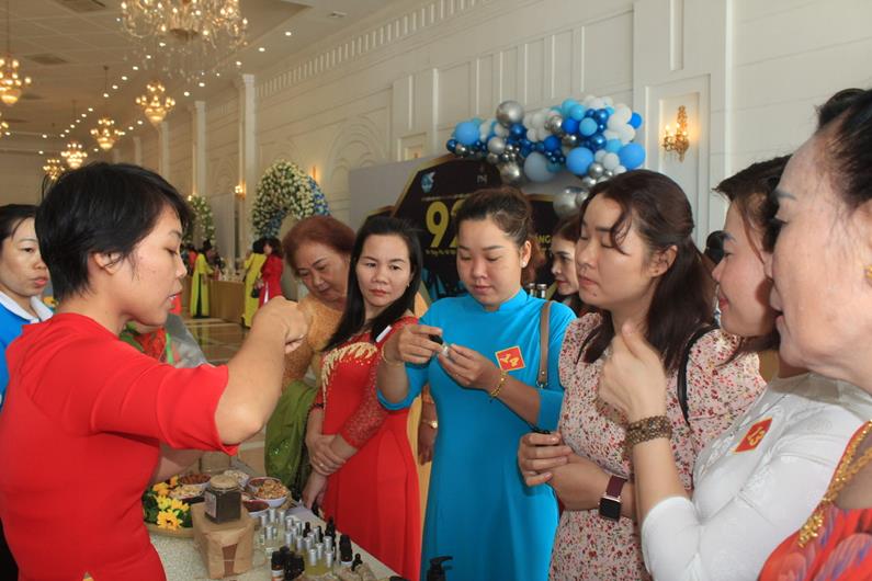 hinh 101123.4.jpg