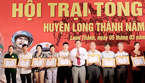 0903-Tuoitre3.JPG