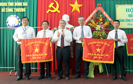 tin1_2001.jpg