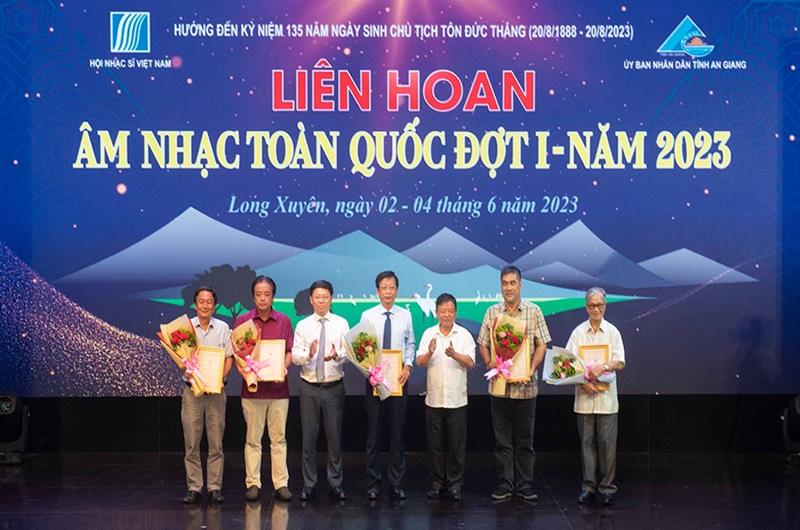 hinh 120623.5.jpg